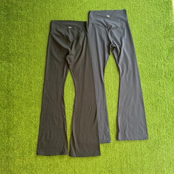Essential Athleisure Flared Leggings - Picture 1 of 2